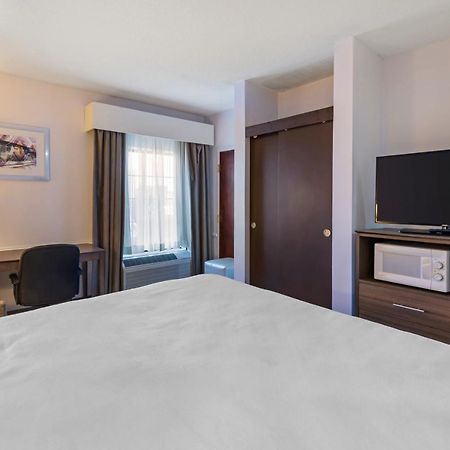 Best Western Plus South Hill Inn Bagian luar foto