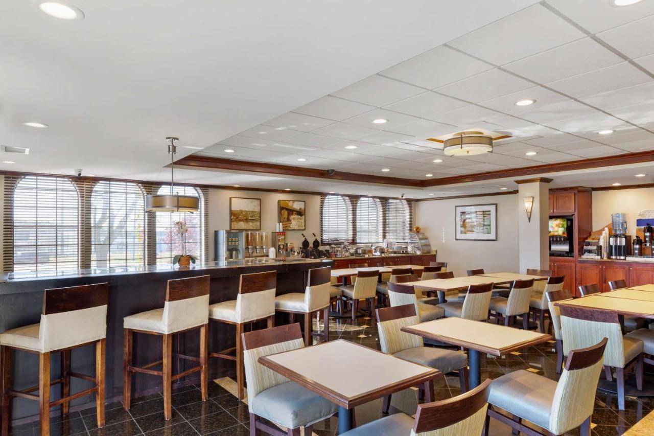 Best Western Plus South Hill Inn Bagian luar foto