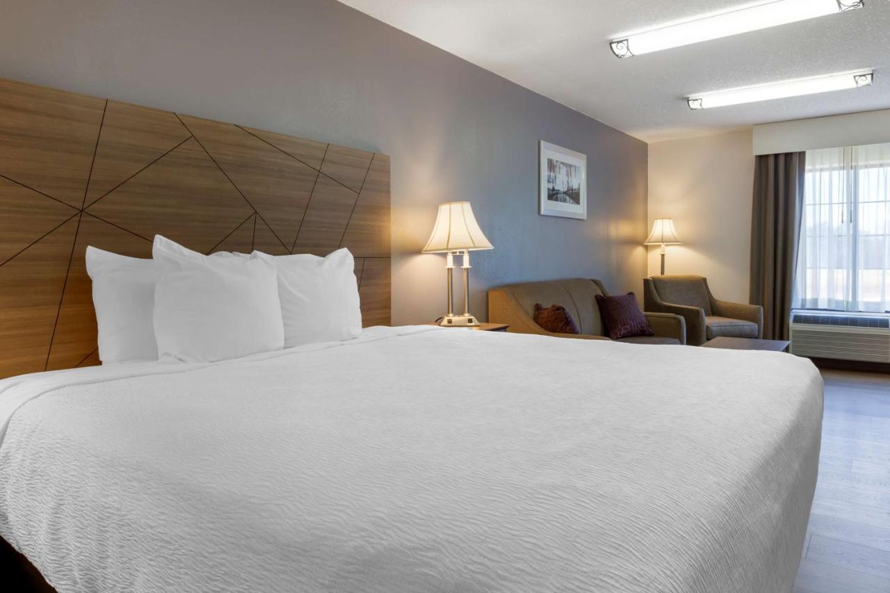 Best Western Plus South Hill Inn Bagian luar foto