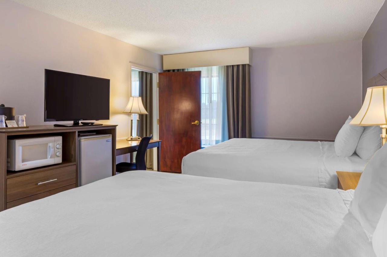 Best Western Plus South Hill Inn Bagian luar foto