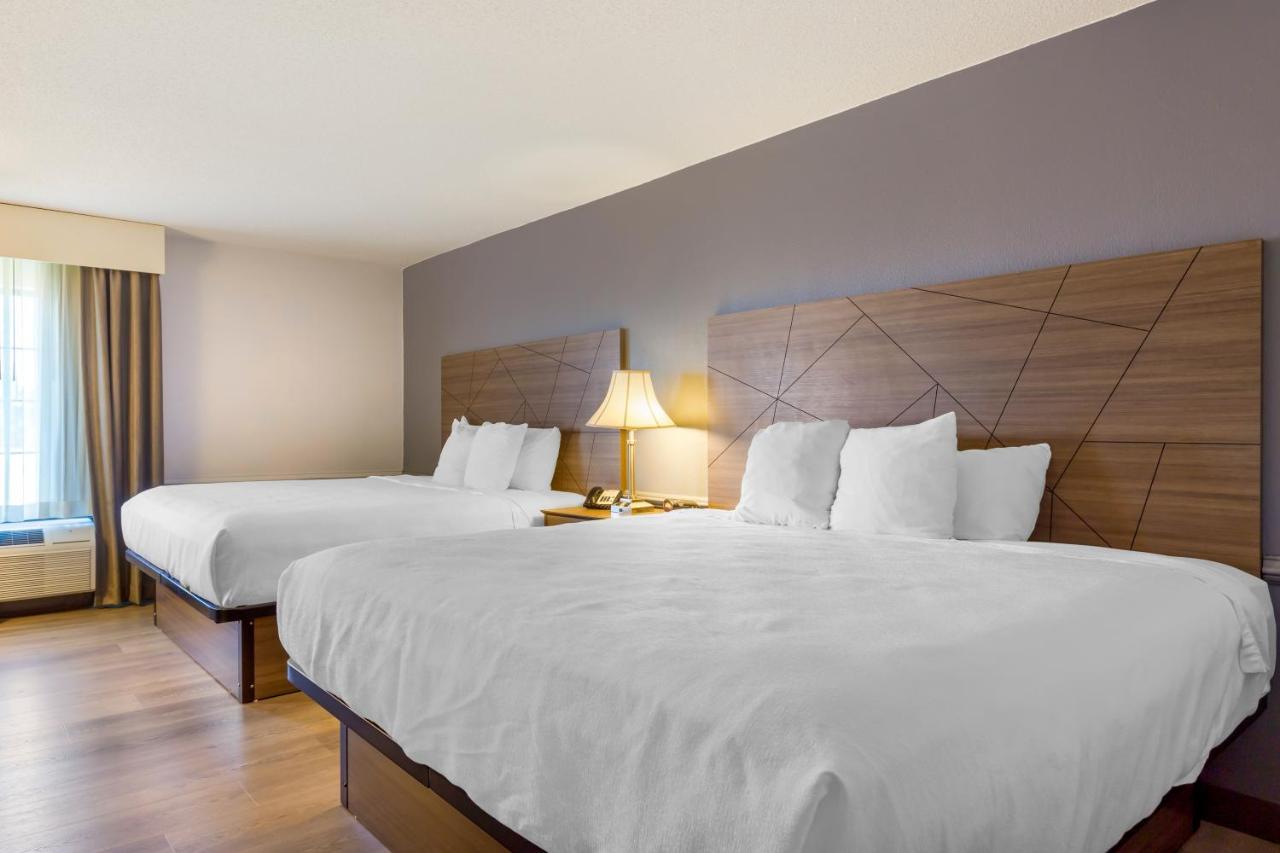 Best Western Plus South Hill Inn Bagian luar foto