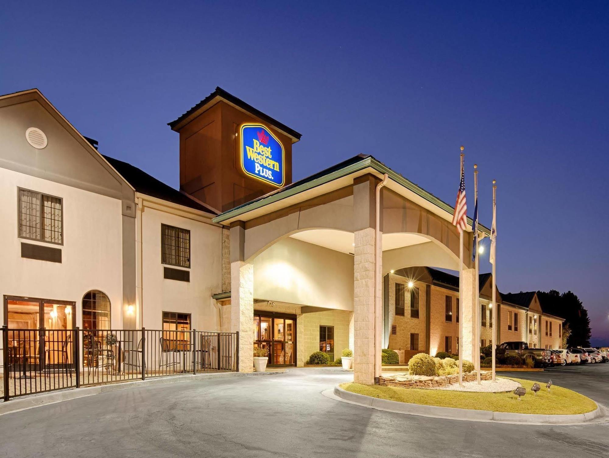 Best Western Plus South Hill Inn Bagian luar foto