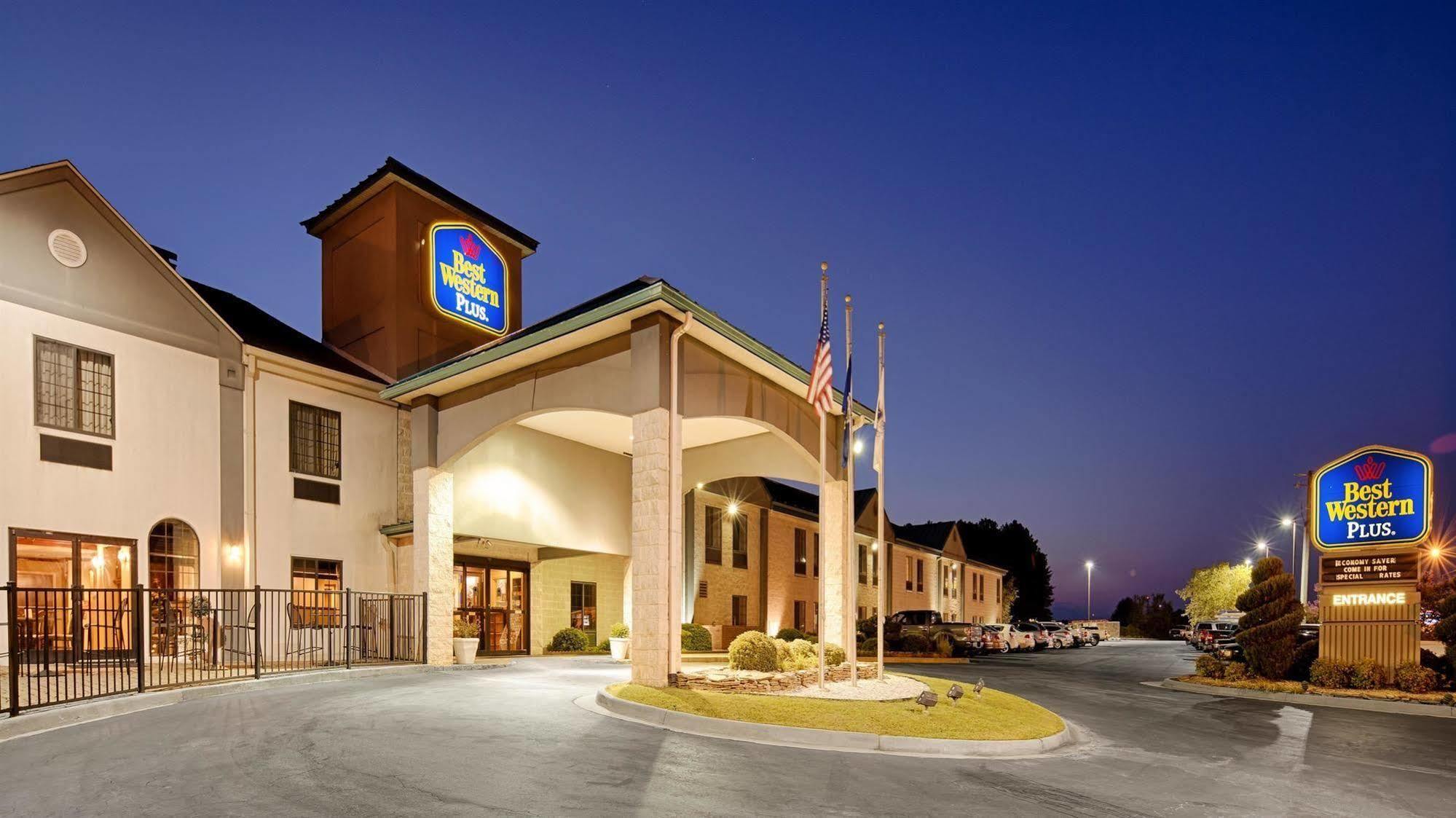 Best Western Plus South Hill Inn Bagian luar foto