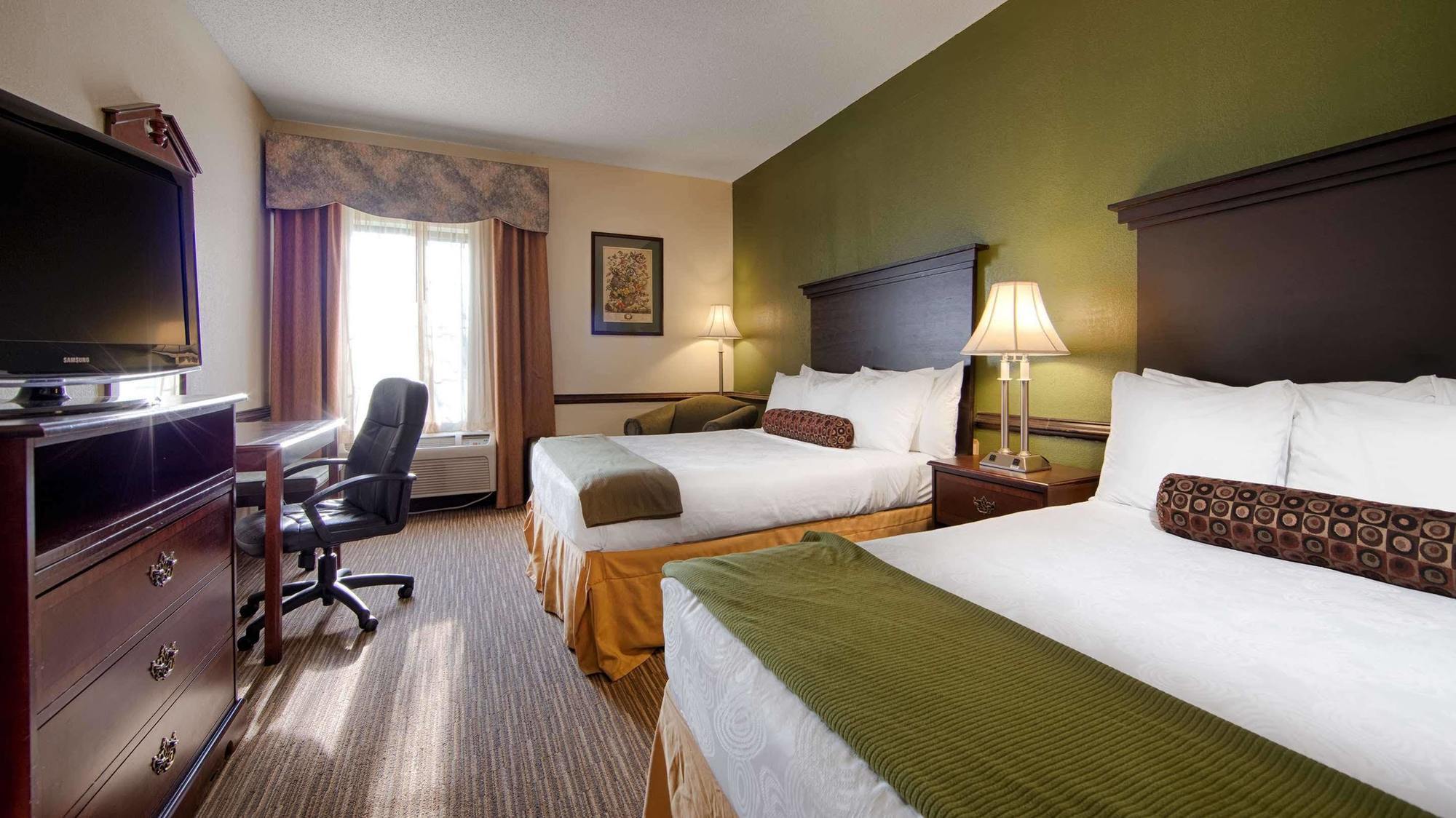 Best Western Plus South Hill Inn Bagian luar foto