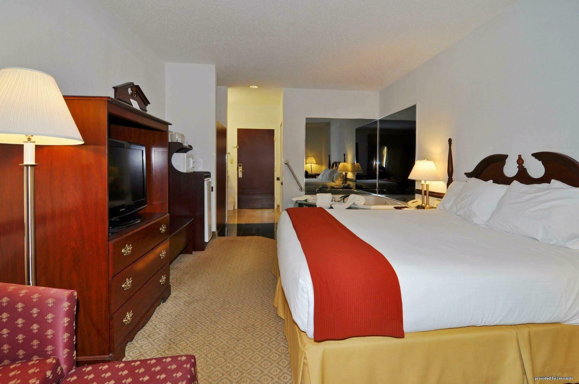Best Western Plus South Hill Inn Bagian luar foto