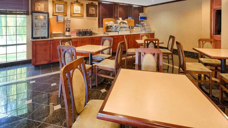 Best Western Plus South Hill Inn Bagian luar foto